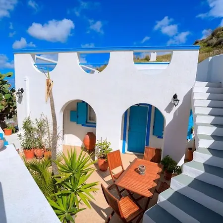 Santorini Traditional Cave House Vóthon